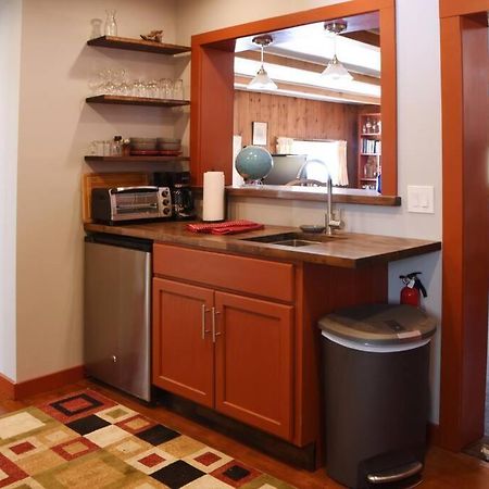 Panther Mountain Lodge Фениша Екстериор снимка